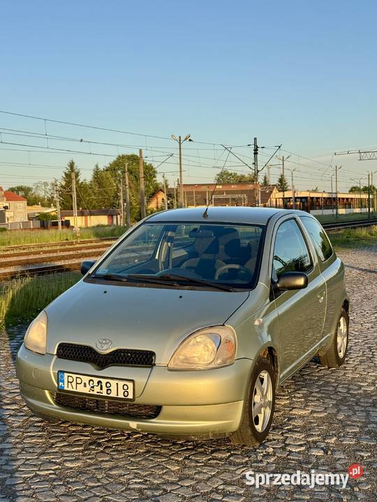 Toyota Yaris 10 2003r Przemyśl