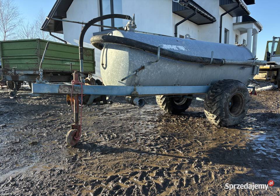 Beczkowoz asenizacyjny beczka do gnojowicy nieuszkodzony Męcina
