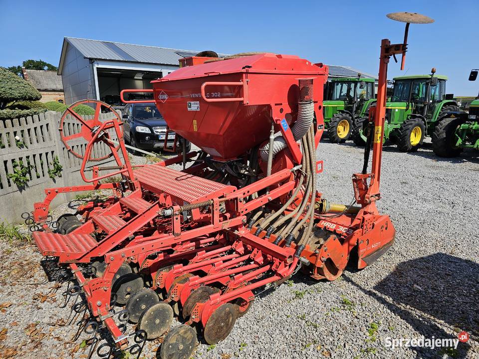 Siewnik KUHN VENTA LC302 Talerzowy z rolką Brona Gąsewo