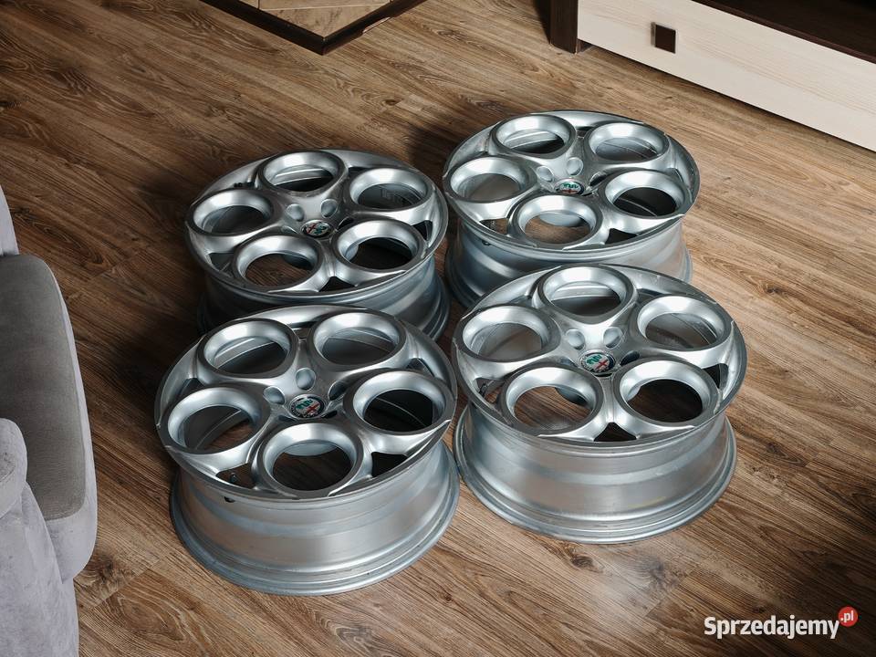 NOWE ORYGINALNE Felgi Alfa Romeo 18 5x110 Tonale Szczecin