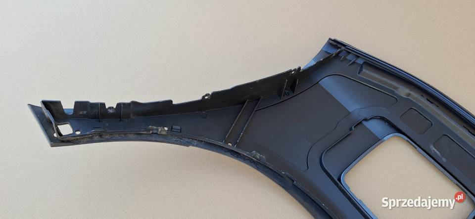BMW I3 BŁOTNIK PRAWY TYŁ POSZYCIE 51437295746 Bieleń sprzedam