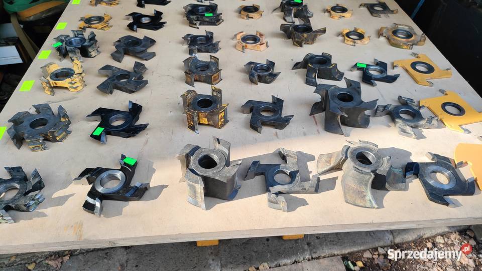 Frezy nasadzane proste kątowe profilowe do Suchedniów