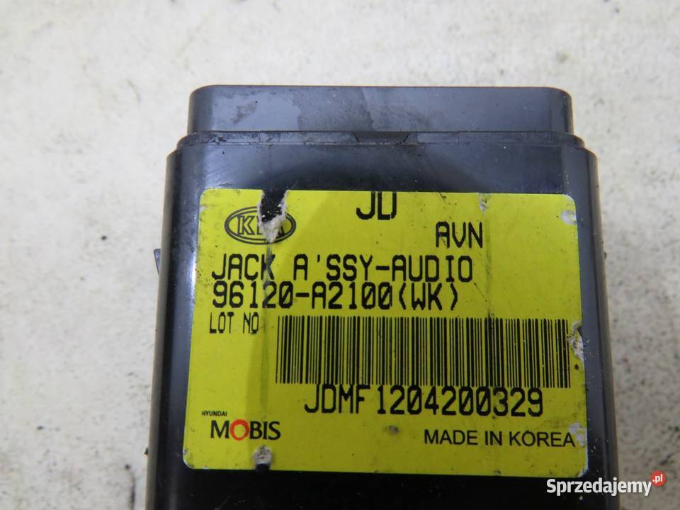 GNIAZDO USB AUX KIA CEED II 96120A2100