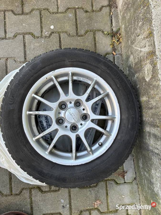 Aluminiowe felgi z oponami Toyota Hyundai świętokrzyskie