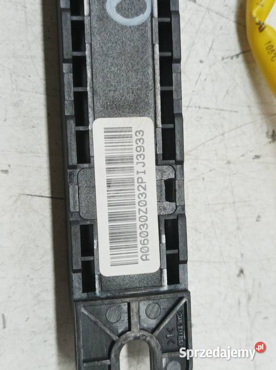 WZMACNIACZ KOMPLET 95420D9200 95420D9100