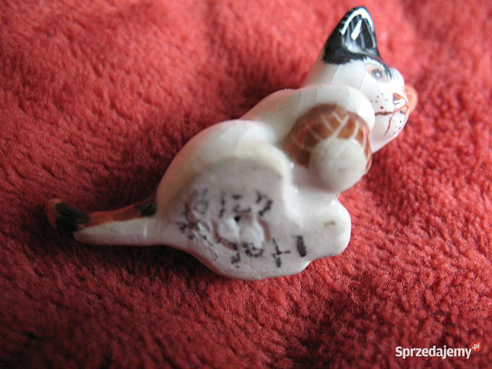 Kot malutki kotek figurka z porcelany 3 x 5 x 15 Siedlce sprzedam