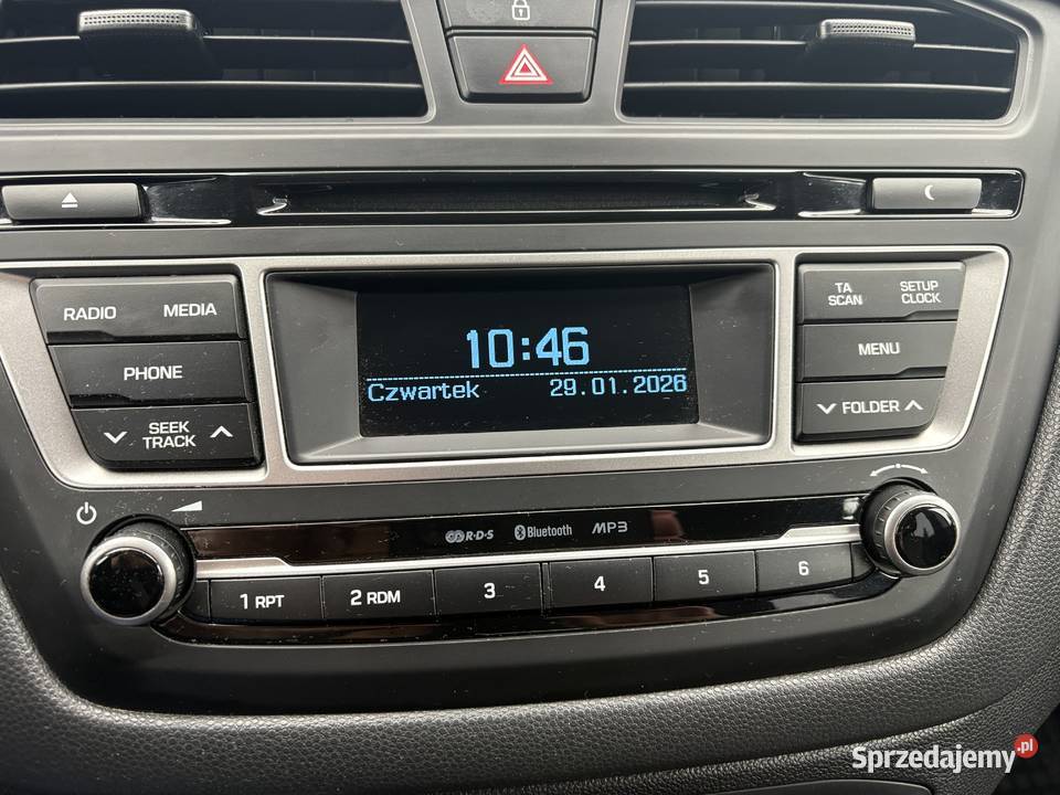 Salon BezwypKlima I właścicel Ledy Tempomat i20 sprzedam