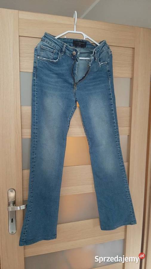 Sprzedam jeansy 38 Spodnie Górażdże