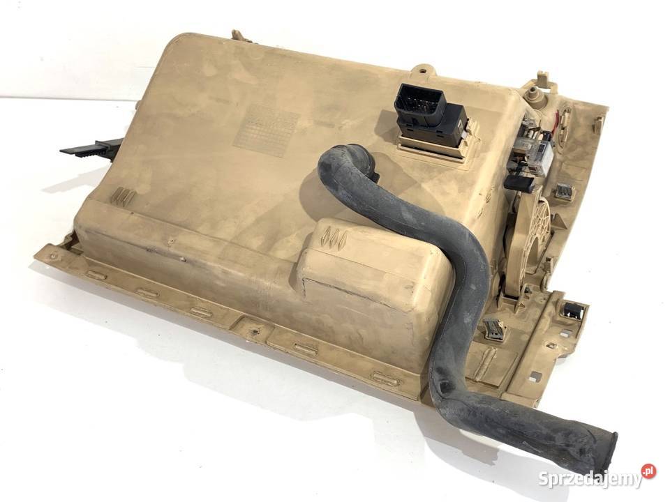 SCHOWEK PASAŻERA VW TOURAN Minivan 0310