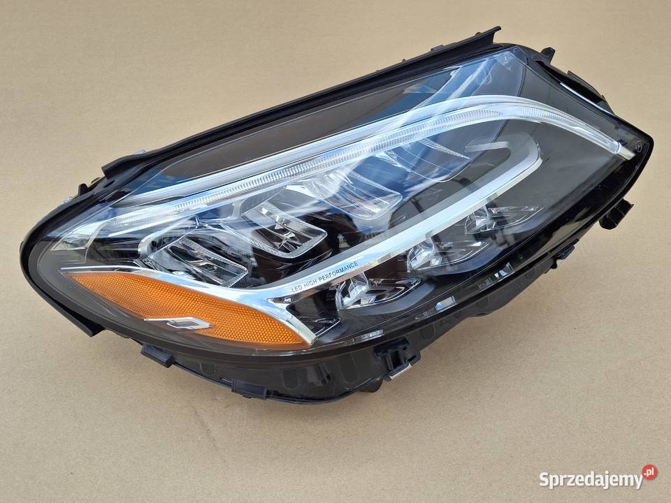 MERCEDES CKLASA W205 LIFT USA REFLEKTOR PRAWY