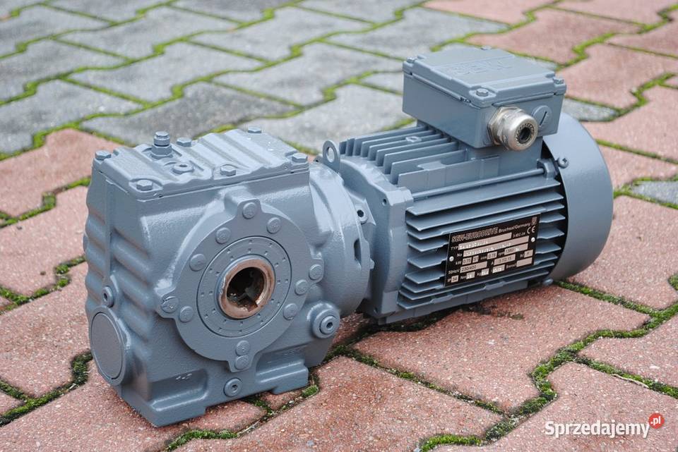 Motoreduktor kątowy 075kw 80obrmin Sew Kargowa sprzedam