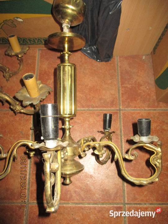 stare żyrandole mosiężne