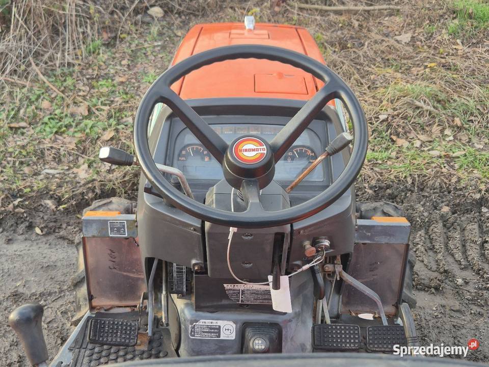 Witamy serdTraktorek traktor HINOMOTO N240D 24 dolnośląskie Małuszyn