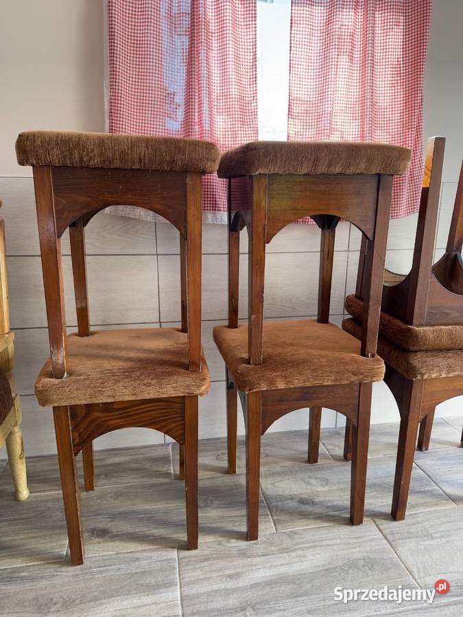 Taborety drewniane 8 sztuk Pozostałe Dukla sprzedam