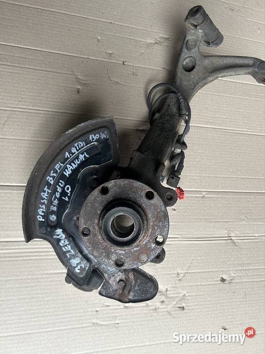 Zwrotnica lewy przód Passat b5 fl 19tdi 130 Zwrotnice Motoryzacja Bydgoszcz