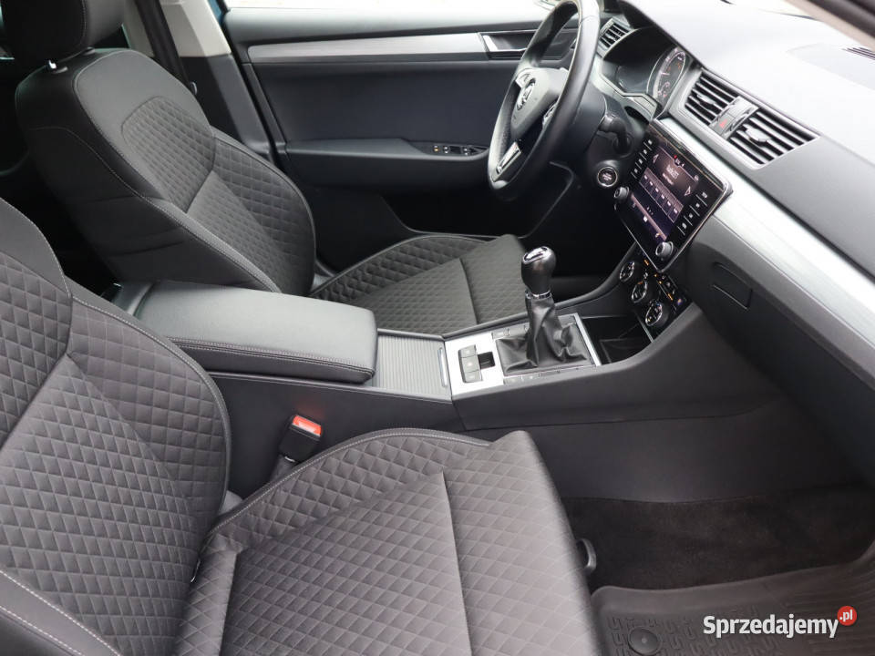 Skoda Superb 15 TSI elektryczne lusterka śląskie sprzedam