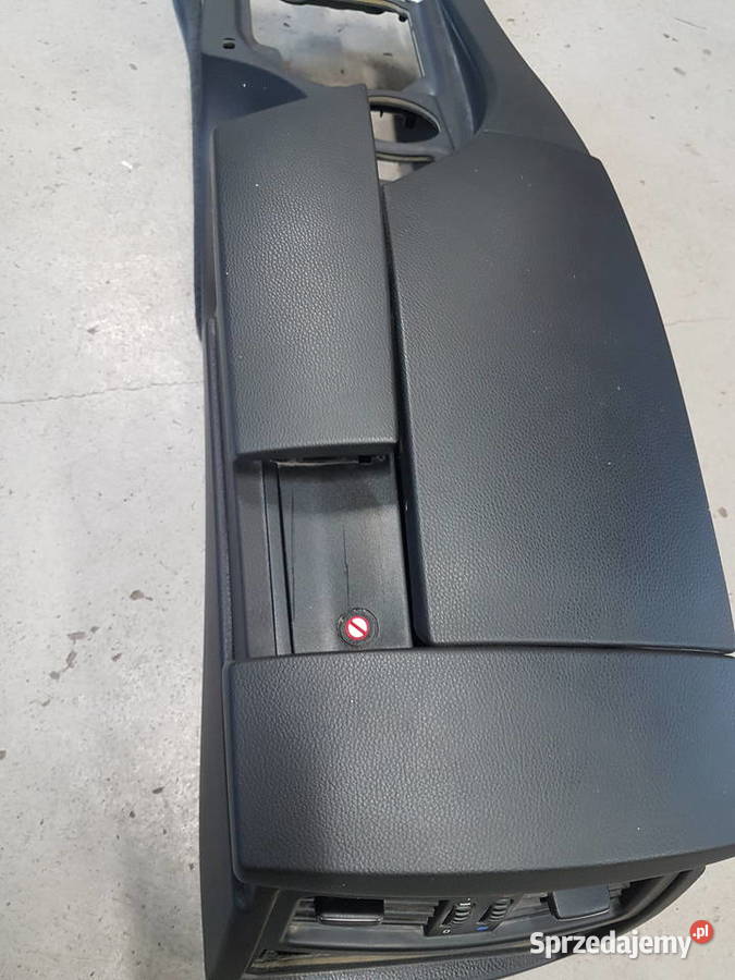 BMW 5 E60 E61 PODLOKIETNIK TUNEL SCHOWEK KRATKA Turek