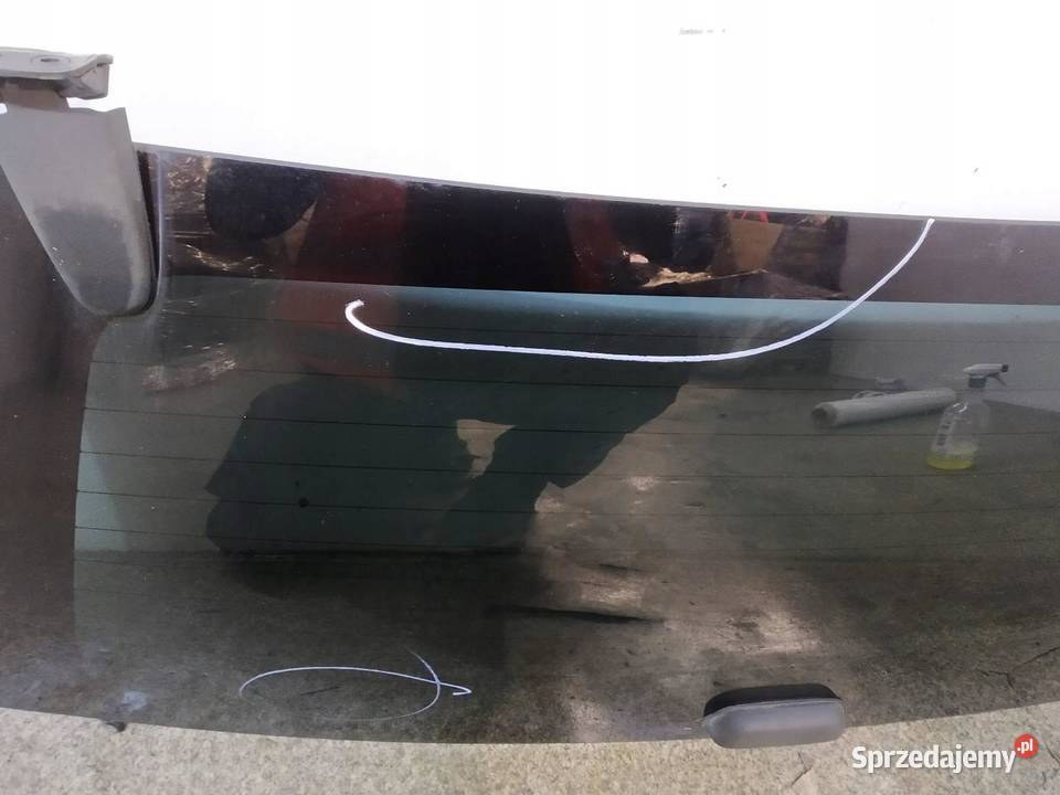 SZYBA TYLNA UCHYLNA KLAPY 09 R Jeep Cherokee II Tylne