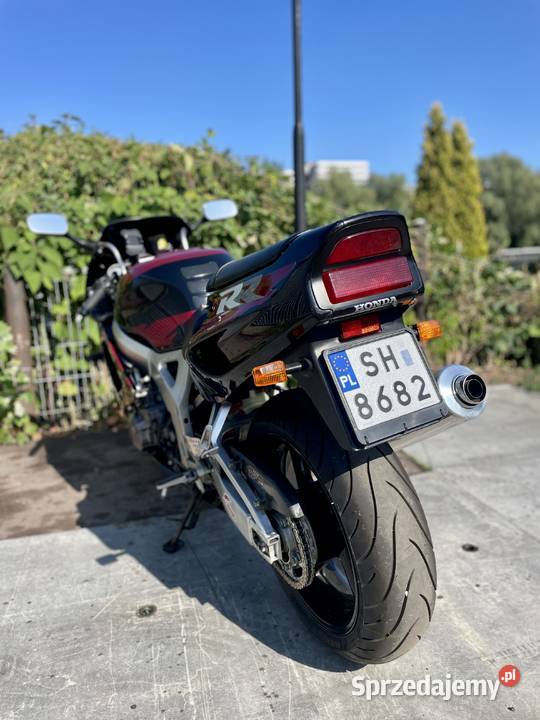 Honda CBR 900RR SC28