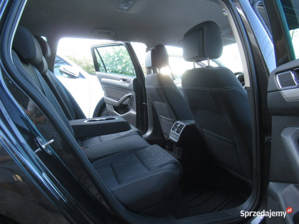 Volkswagen Passat BEZSZKODOWY Matrix LED Pamięci diesel Passat Warszawa sprzedam