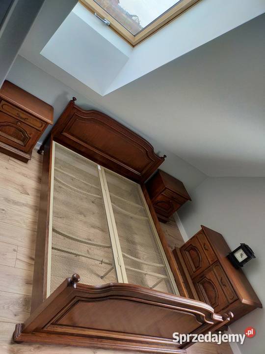 Zestaw mebli z litego dębu łóżko 140x200 szafki Komody Tokarnia