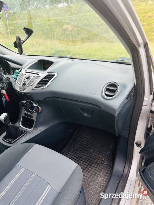 Sprzedam Forda Fiestę MK7 Warszawa
