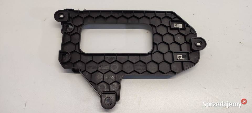 AUDI Q3 8U MOCOWANIE WZMACNIACZA 8U0035464A osobowe