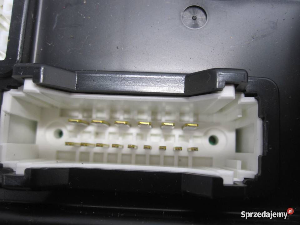 NISSAN JUKE I F15 14r moduł BCM 284B11KA0D osobowe świętokrzyskie Kielce