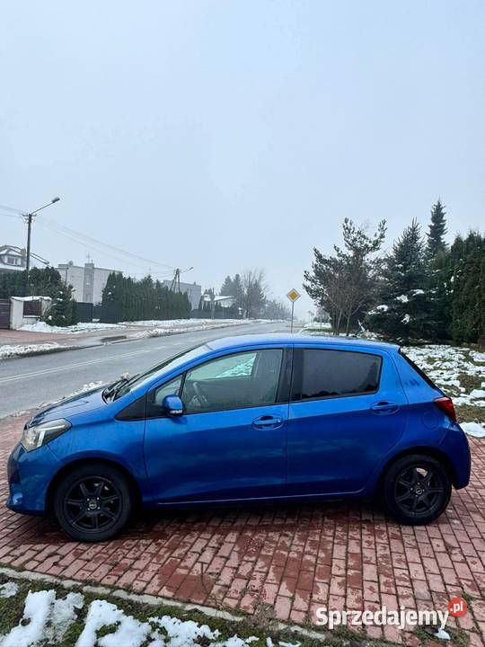 Toyota Yaris lift Salon Polska niski przebieg Yaris Zgierz