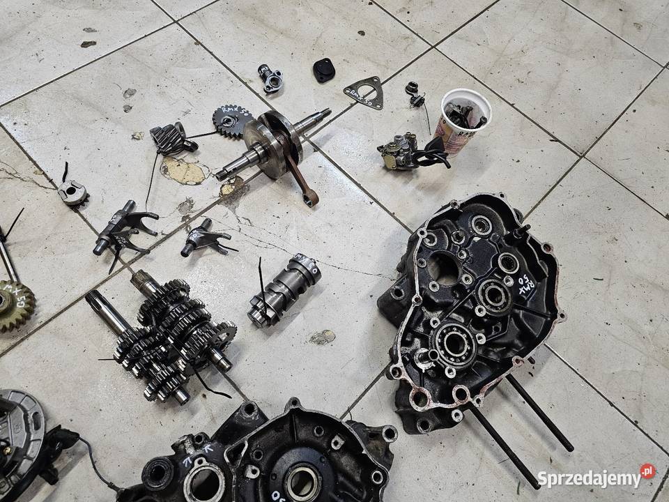 Suzuki RMX 50 SMX 50 silnik części wał kartery Jelenia Góra