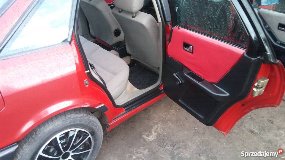 AUDI 80 B3 18s BENZYNAGAZ NIE B4B5100 Żelechlin