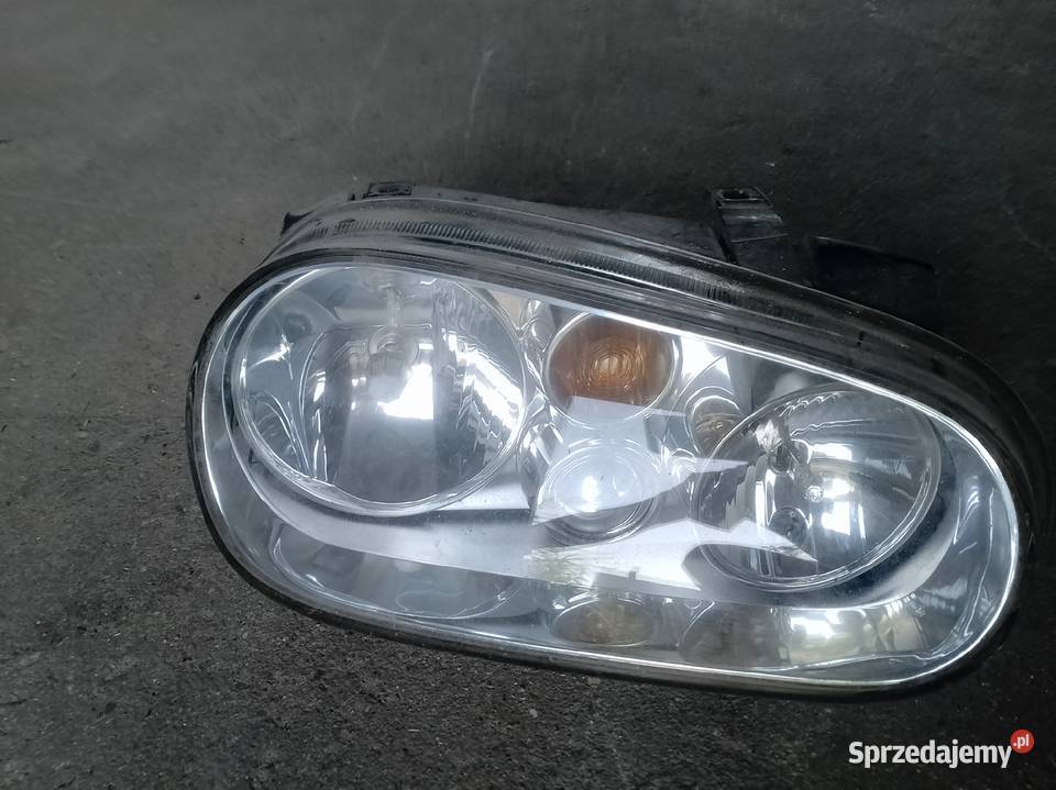 Lampa prawa przednia golf 4 Nowy Dwór