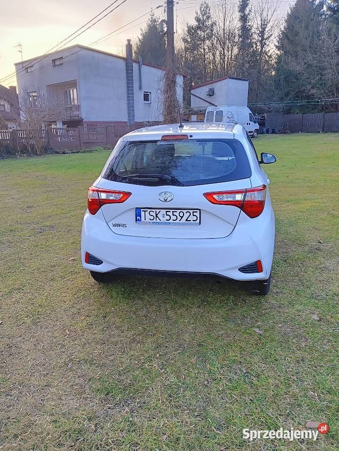 Toyota Yaris Prenium Salon Polska 2018 r benzyna Suchedniów