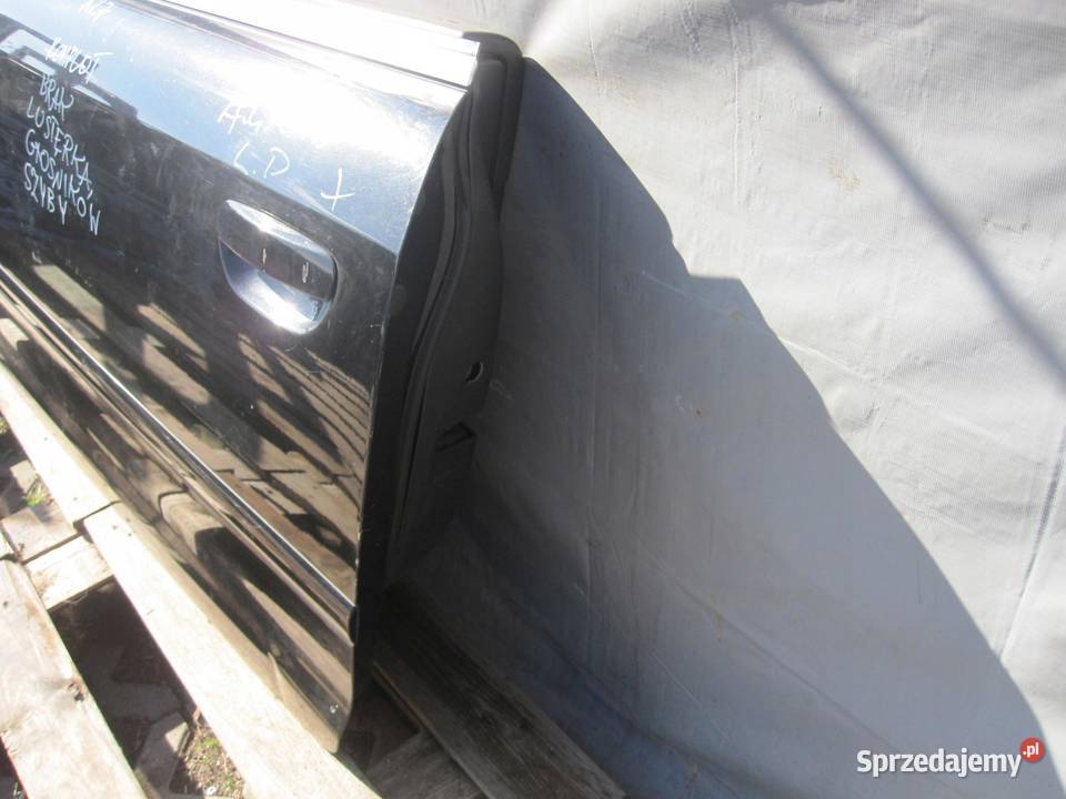 AUDI A4 B7 08r drzwi lewe przód
