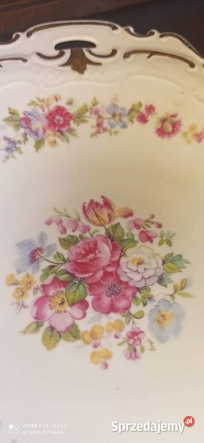 Zloty Kieliszek z białej porcelany Sygnowany M Gdańsk