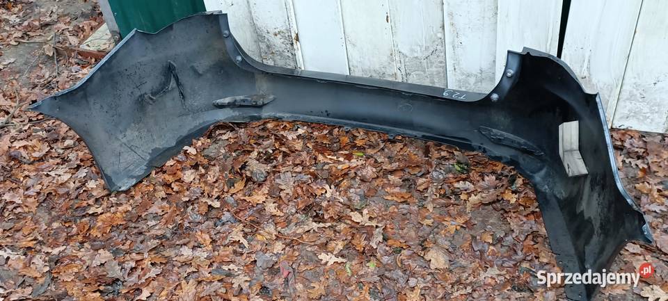 ZDERZAK TYLNY TYŁ TOYOTA AVENSIS T27 osobowe