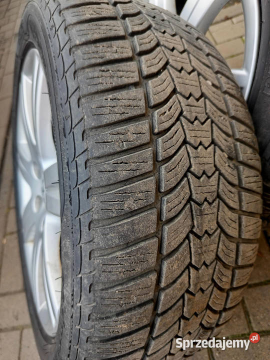 Felgi koła VW z oponami zimowymi 22550 R17 Bolesławiec