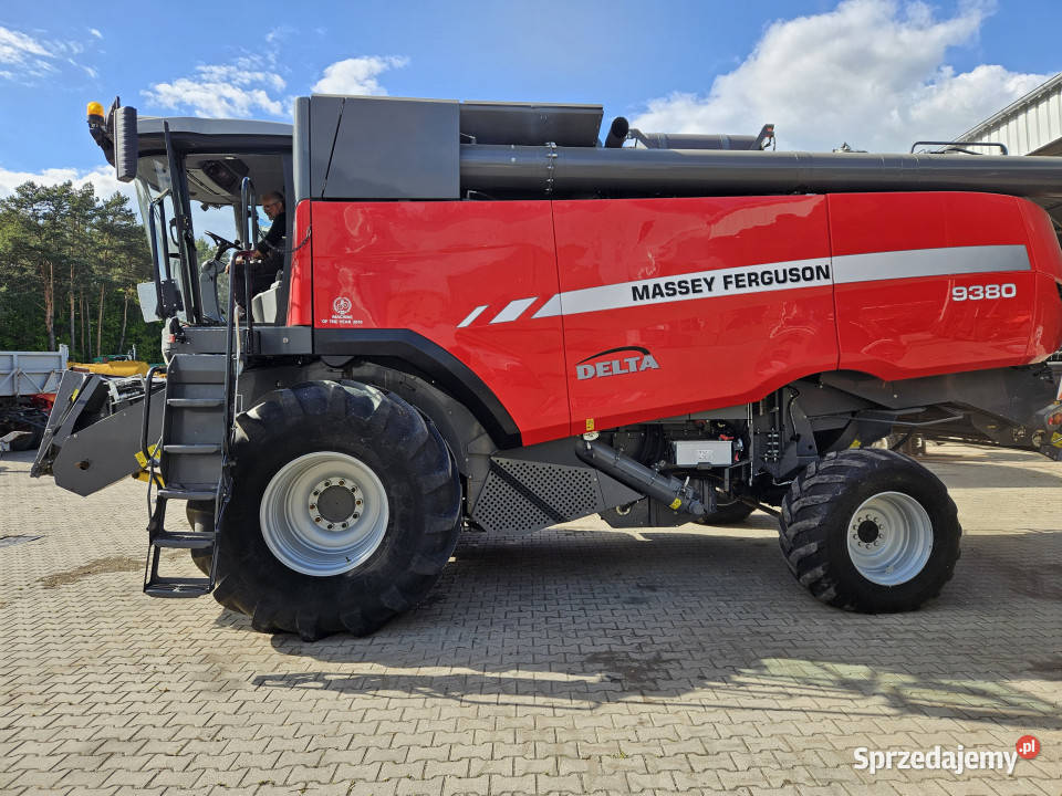Kombajn zbożowy Massey Ferguson Delta 9380 heder lubelskie Biskupie-Kolonia