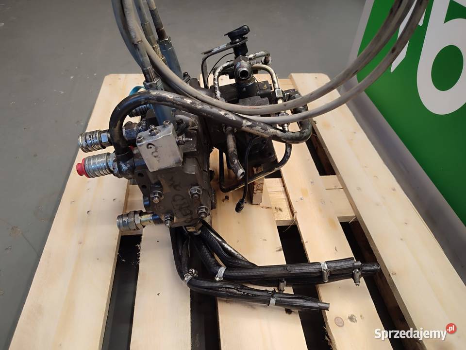 Rozdzielacz hydrauliczny 227397 77000273 Renault wielkopolskie Wilkowo