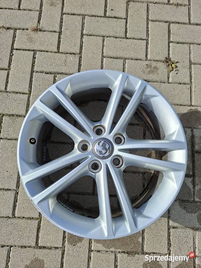 Felgi aluminiowe 18 opel Insignia Samochodowe Opony i felgi Kłodzko sprzedam