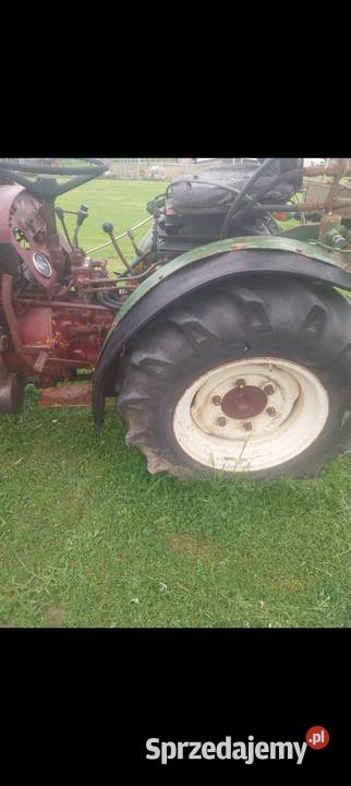 Traktor ciągnik sadowniczy 4x4 wąskotorowy 30 małopolskie Nowy Sącz