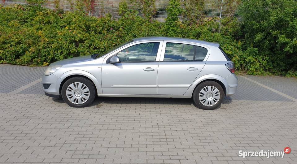 Opel Astra H 2008 r Spalanie 5L Silnik 17 kupiony w Polsce