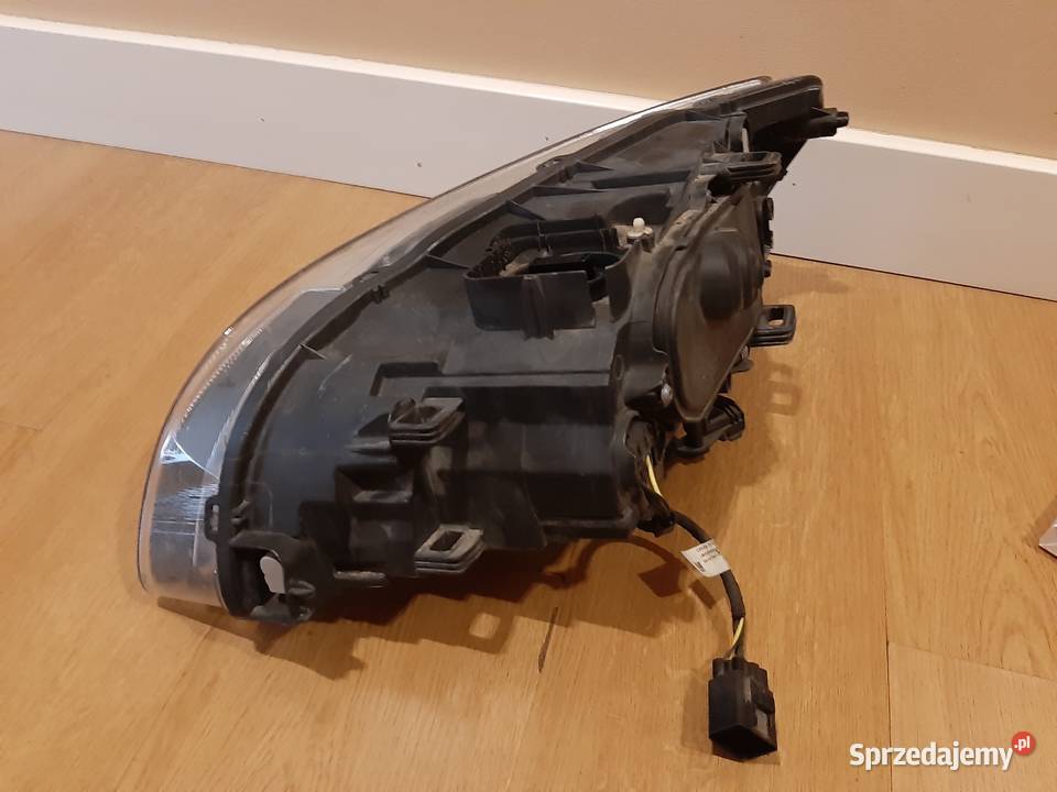 volvo s60 ii v60 lampa prawa lewa lift przednia