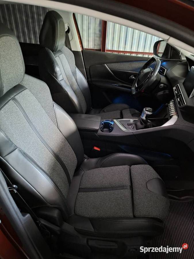 Peugeot 3008 światła przeciwmgielne Samochody osobowe