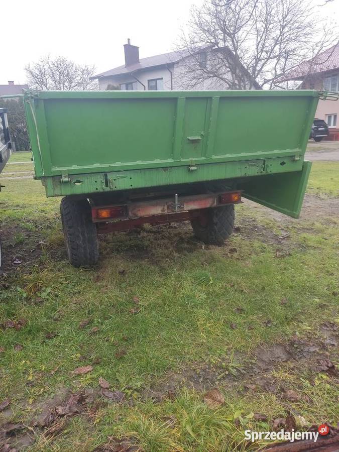 Przyczepa jednoosiowa nieuszkodzony Mielec