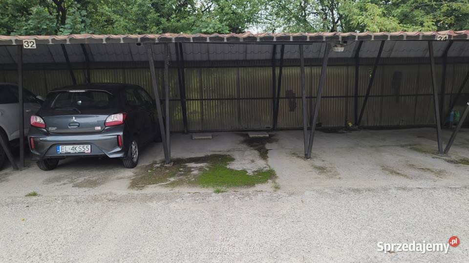 Miejsce parkingowe pod wiatą Czajkowskiego Łódź
