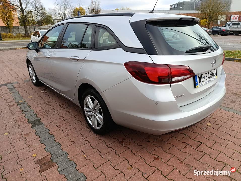 Opel Astra 12 131 2021r Piła