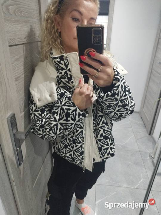 Kurtka puchowa z kapturem Jesionka Głogów