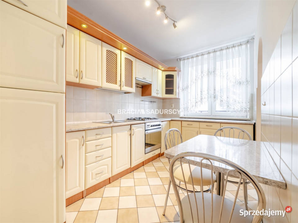 Mieszkanie 67m2 3 pokojowe Kraków Radzikowskiego małopolskie