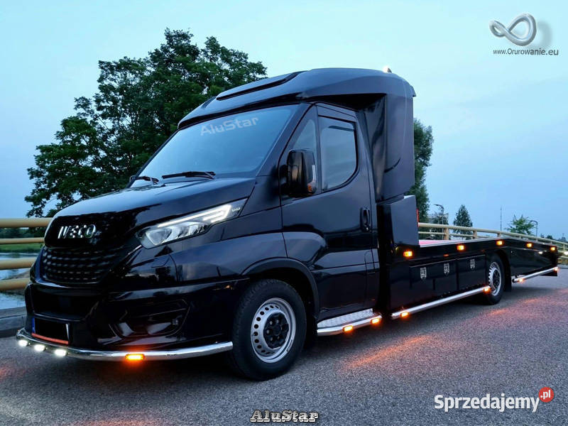 IVECO DAILY MONTAŻ AKCESORIÓW podesty orurowanie Rok produkcji 2024 mazowieckie Warszawa